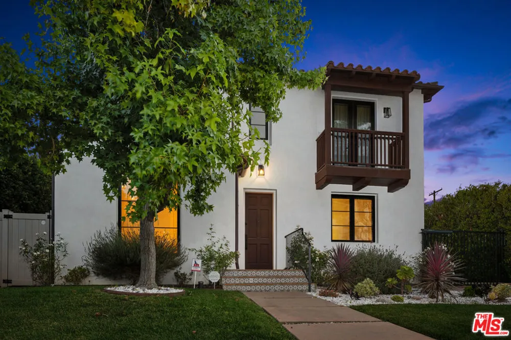 635 Seward Street Los Angeles, CA 90004