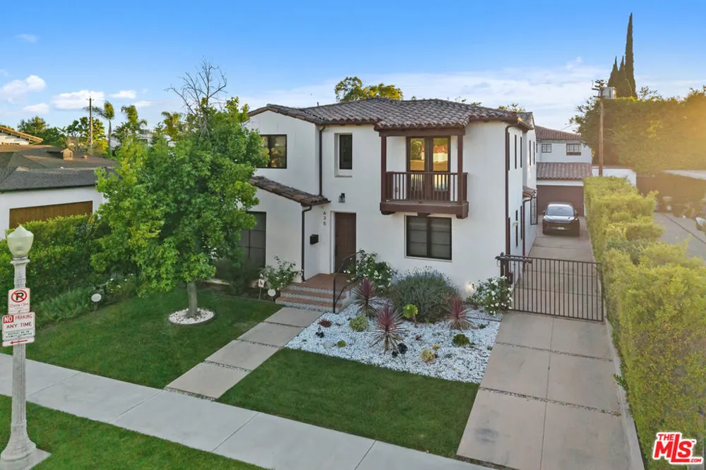 635 Seward Street Los Angeles, CA 90004