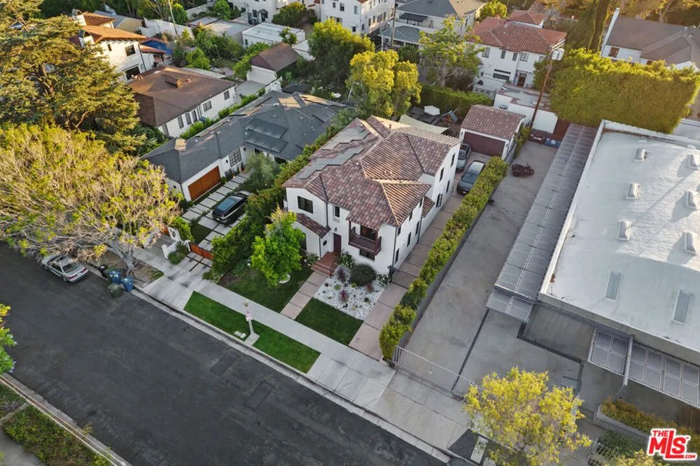 635 Seward Street Los Angeles, CA 90004