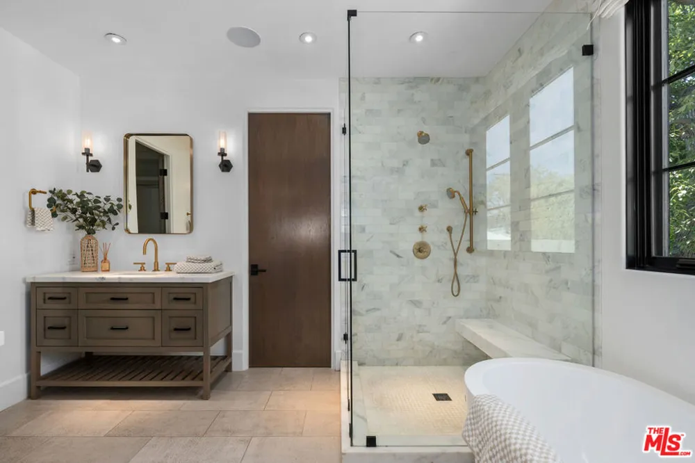 635 Seward Street Los Angeles, CA 90004