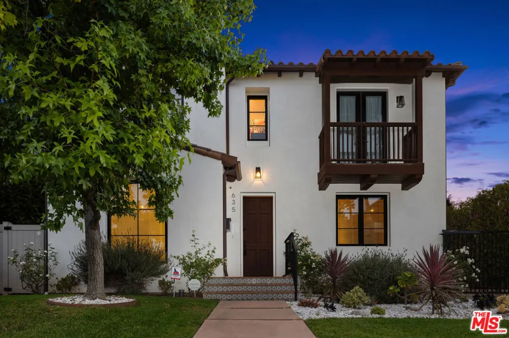 635 Seward Street Los Angeles, CA 90004