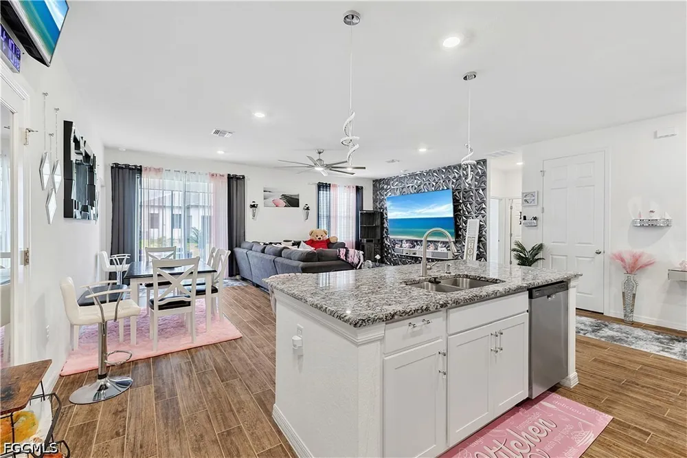 NW 14th Terrace Cape Coral, FL 33993