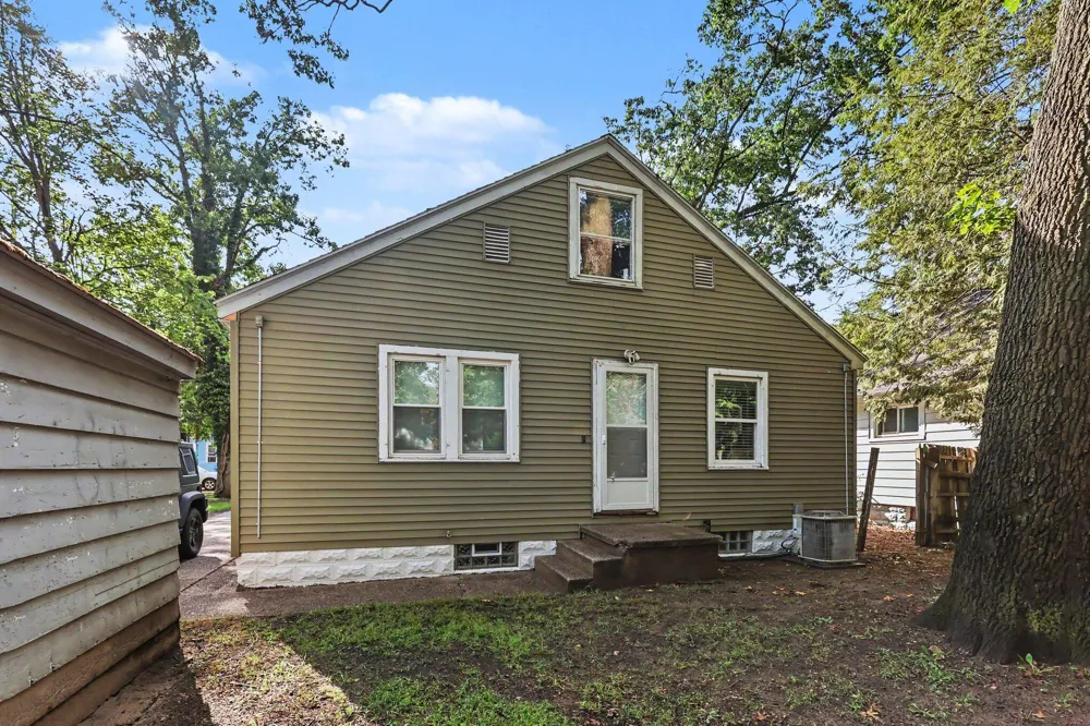 3132 5th Street Muskegon Heights, MI 49444