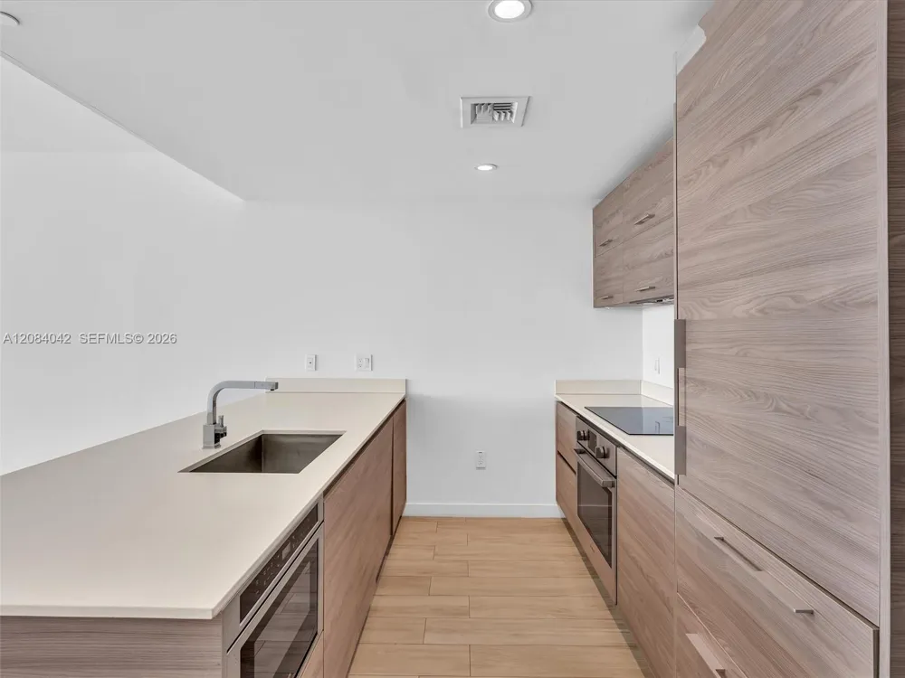 1300 S Miami Ave #3503 Miami, FL 33130