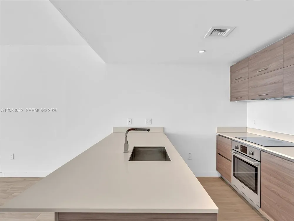 1300 S Miami Ave #3503 Miami, FL 33130