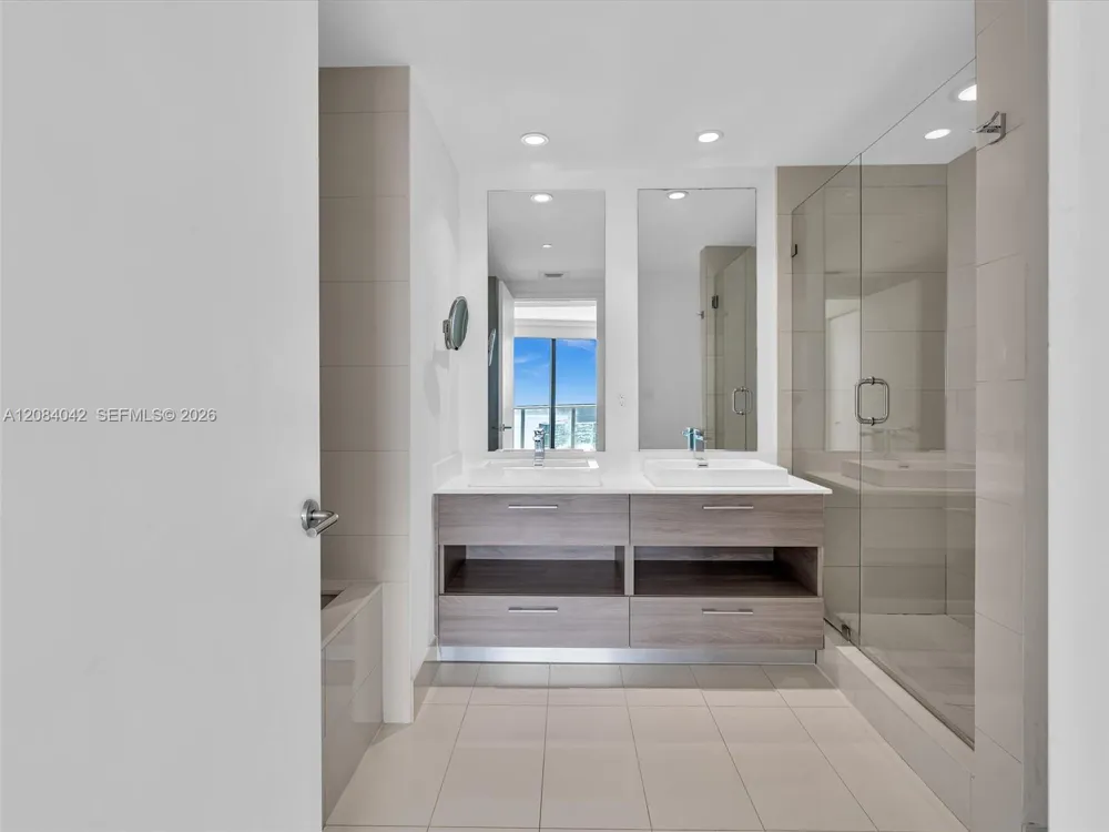 1300 S Miami Ave #3503 Miami, FL 33130