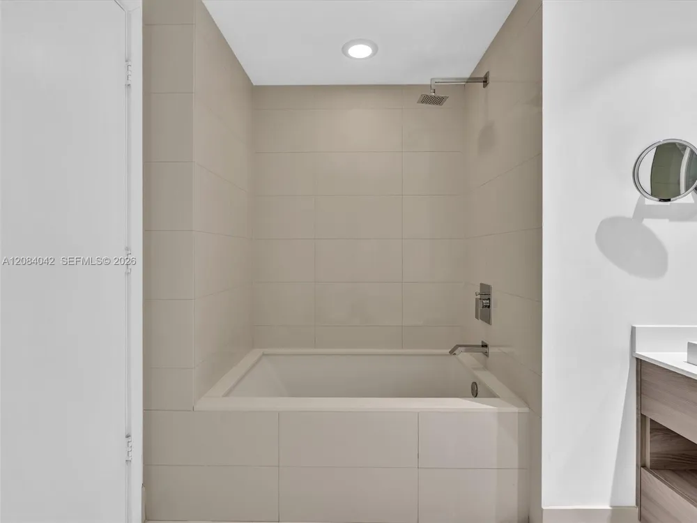 1300 S Miami Ave #3503 Miami, FL 33130
