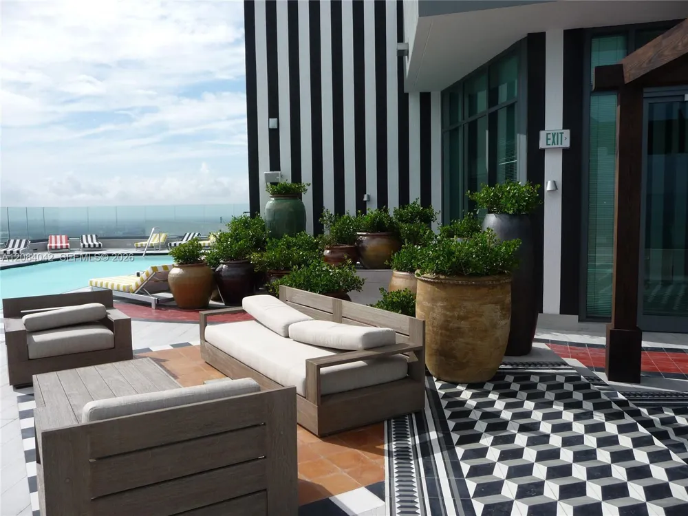1300 S Miami Ave #3503 Miami, FL 33130