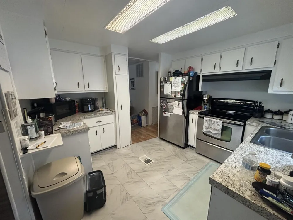 4042 Royal Manor Boulevard Boynton Beach, FL 33436