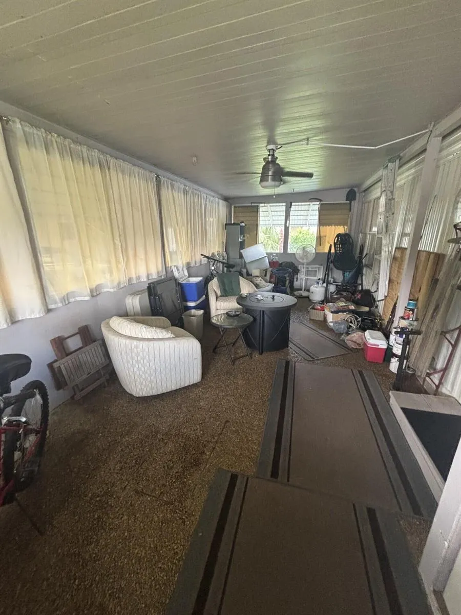 4042 Royal Manor Boulevard Boynton Beach, FL 33436