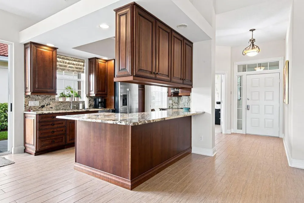 508 E Tall Oaks Drive Palm Beach Gardens, FL 33410