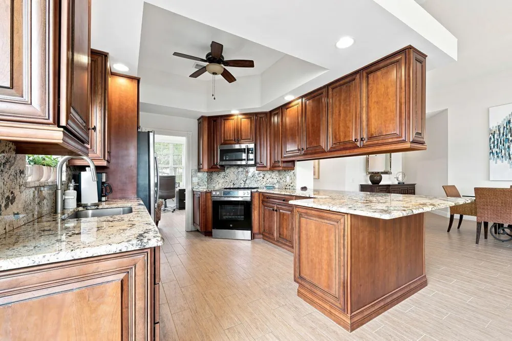 508 E Tall Oaks Drive Palm Beach Gardens, FL 33410