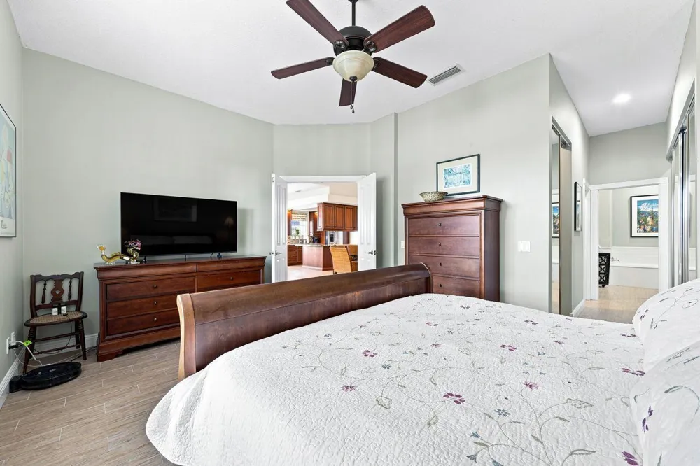 508 E Tall Oaks Drive Palm Beach Gardens, FL 33410
