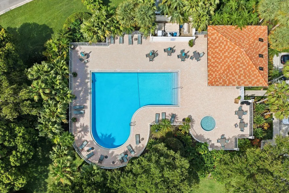 508 E Tall Oaks Drive Palm Beach Gardens, FL 33410