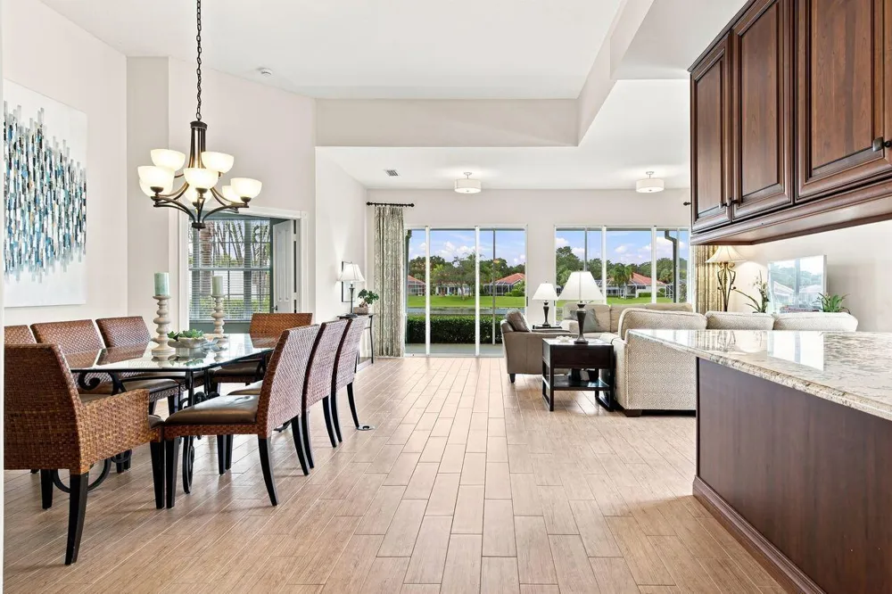 508 E Tall Oaks Drive Palm Beach Gardens, FL 33410