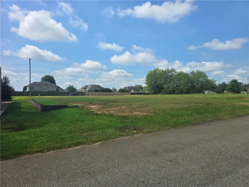 4851 Russell Parkway Warner Robins, GA 31088