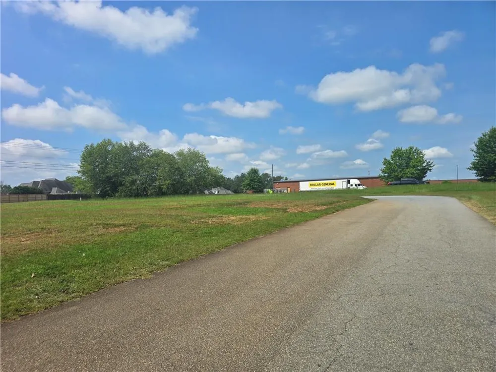 4851 Russell Parkway Warner Robins, GA 31088