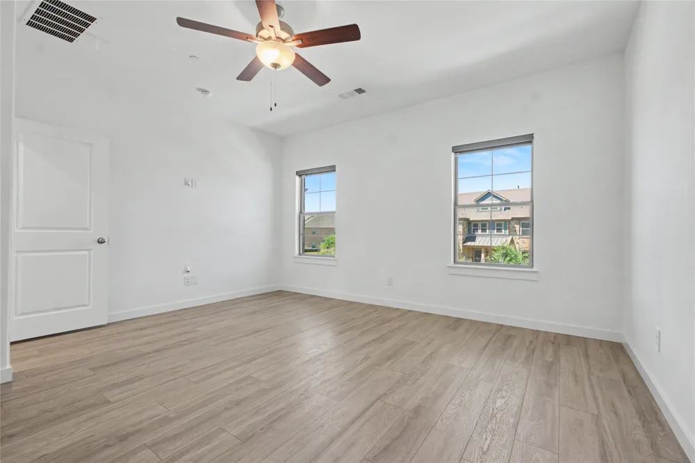 4533 English Maple Drive Arlington, TX 76005