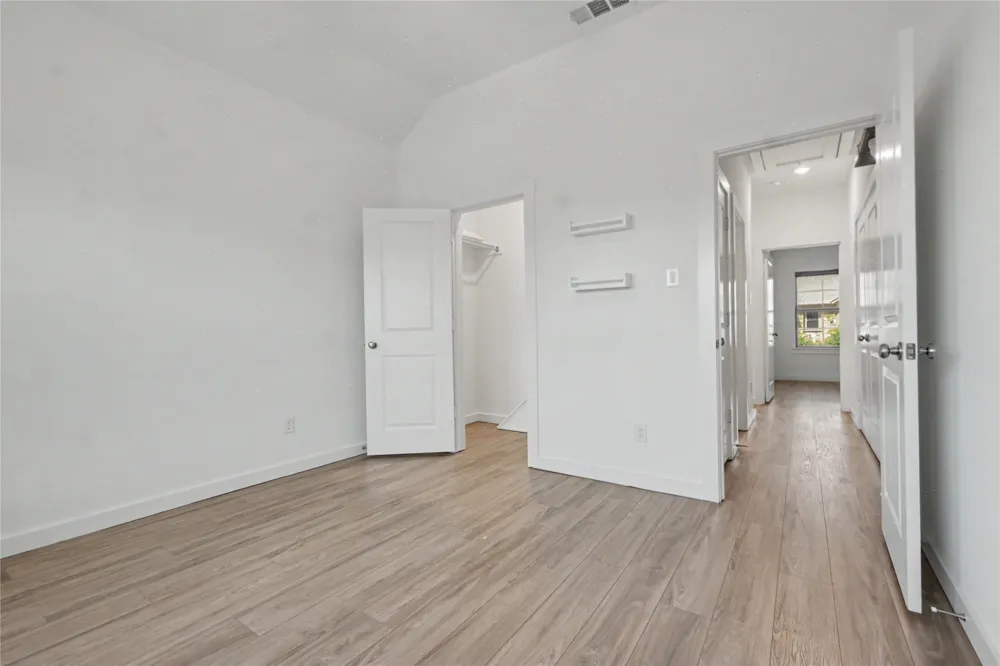 4533 English Maple Drive Arlington, TX 76005