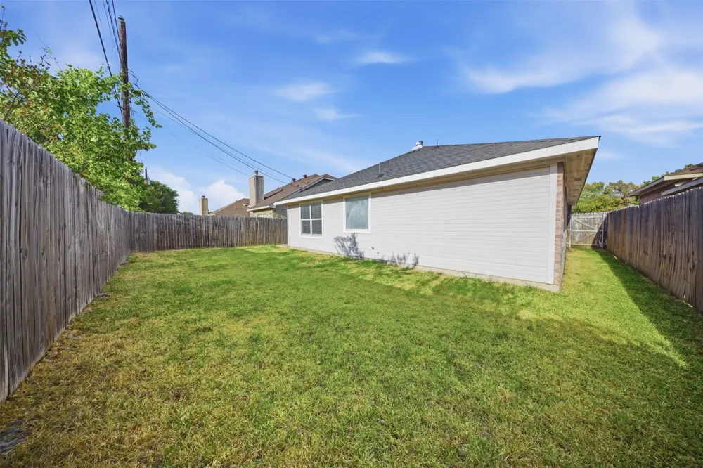 737 Nelson Drive Cedar Hill, TX 75104