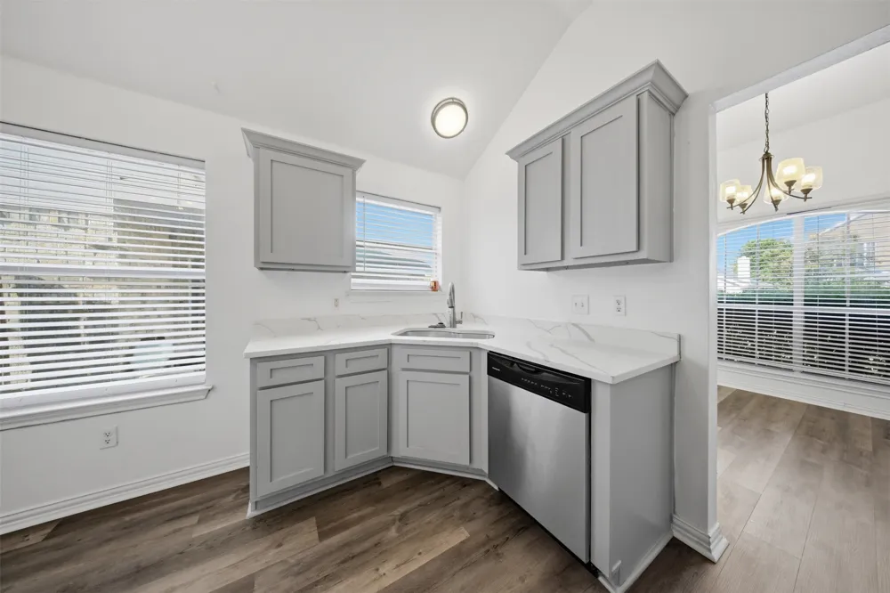 737 Nelson Drive Cedar Hill, TX 75104