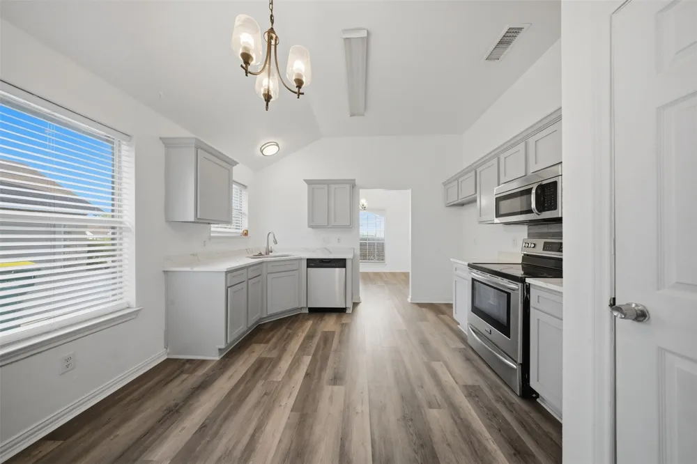 737 Nelson Drive Cedar Hill, TX 75104