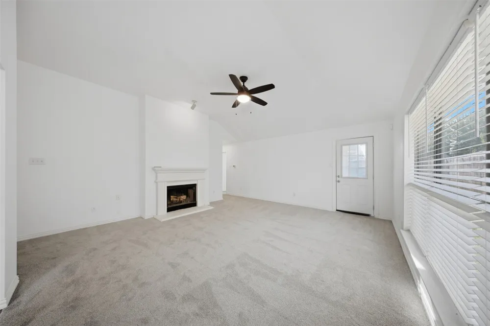 737 Nelson Drive Cedar Hill, TX 75104