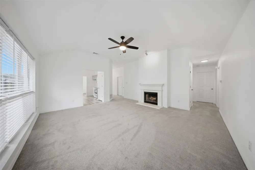 737 Nelson Drive Cedar Hill, TX 75104