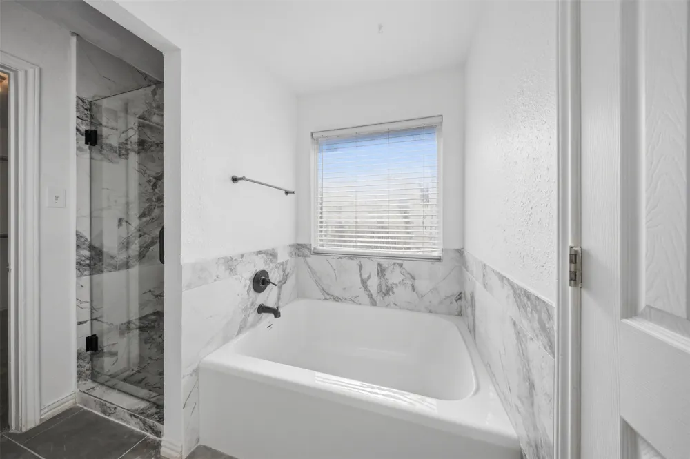 737 Nelson Drive Cedar Hill, TX 75104