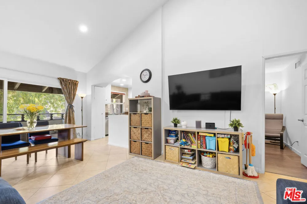 31579 Lindero Canyon Road #8 Westlake Village, CA 91361