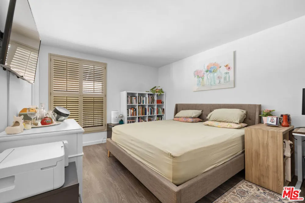 31579 Lindero Canyon Road #8 Westlake Village, CA 91361