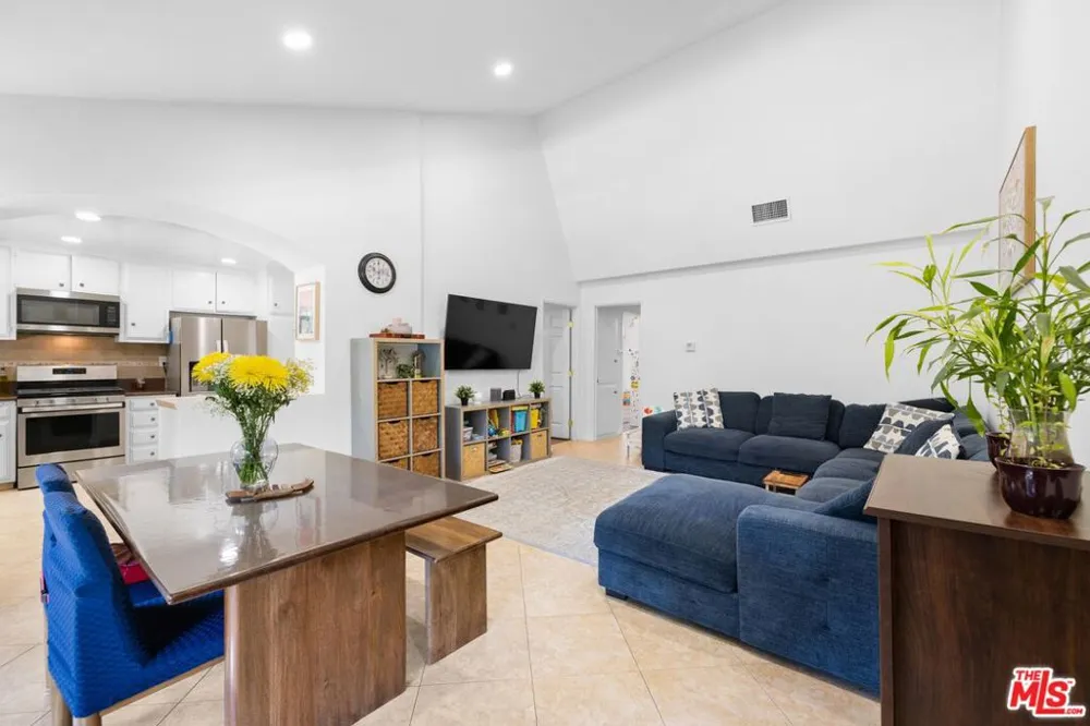 31579 Lindero Canyon Road #8 Westlake Village, CA 91361