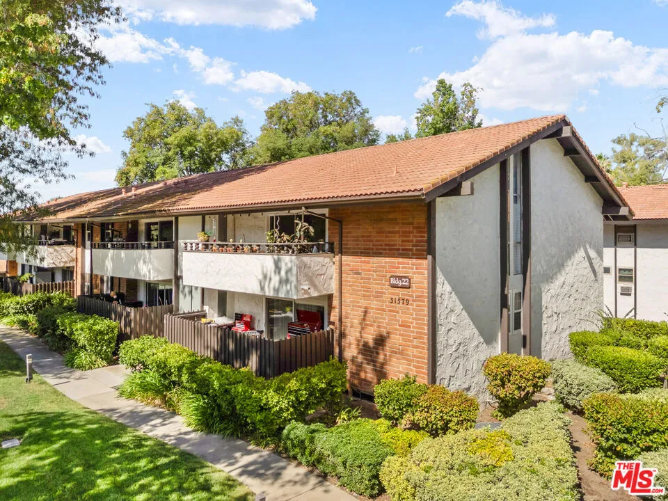 31579 Lindero Canyon Road #8 Westlake Village, CA 91361