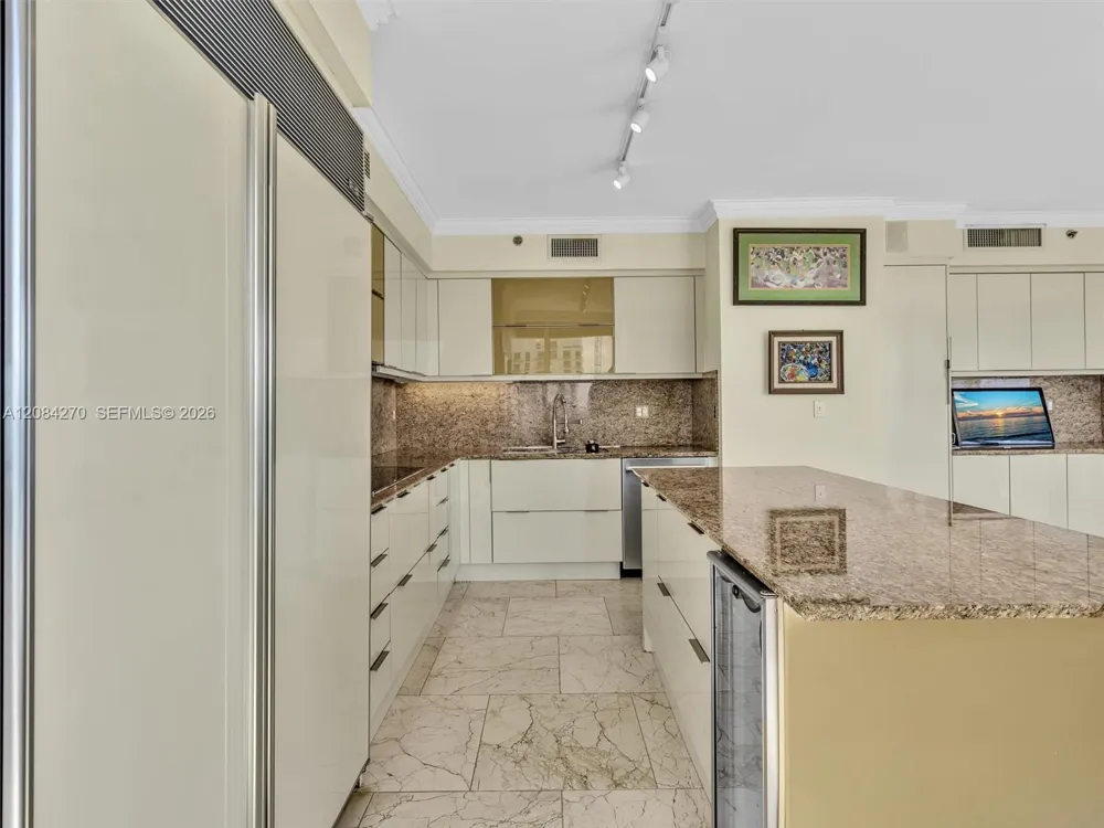 18911 Collins Ave #2101 Sunny Isles Beach, FL 33160