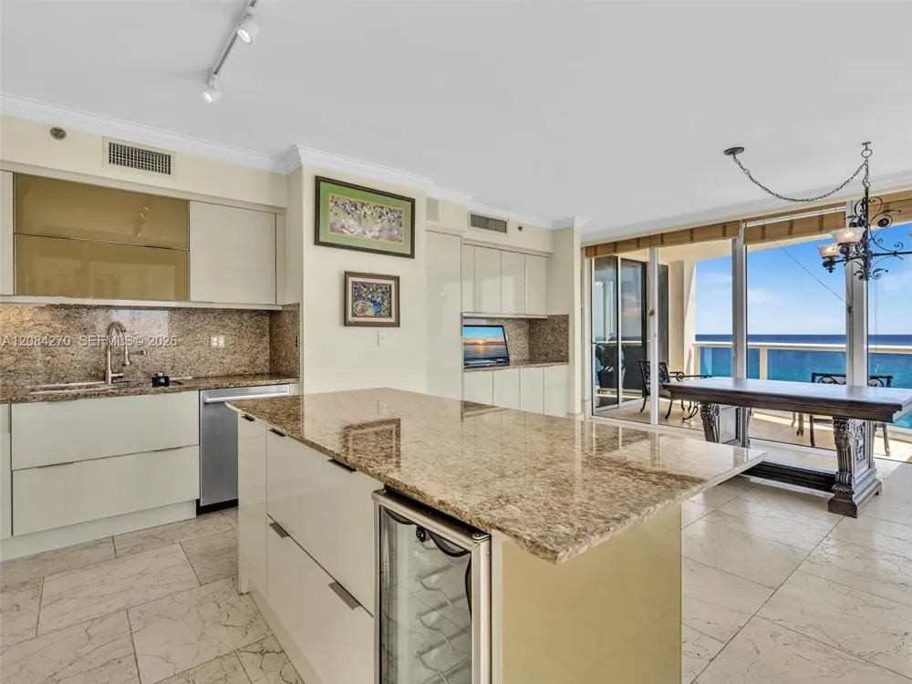 18911 Collins Ave #2101 Sunny Isles Beach, FL 33160