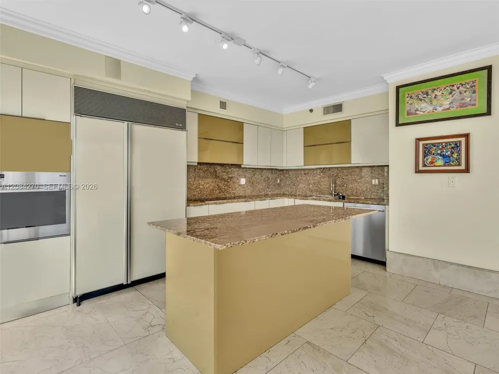 18911 Collins Ave #2101 Sunny Isles Beach, FL 33160