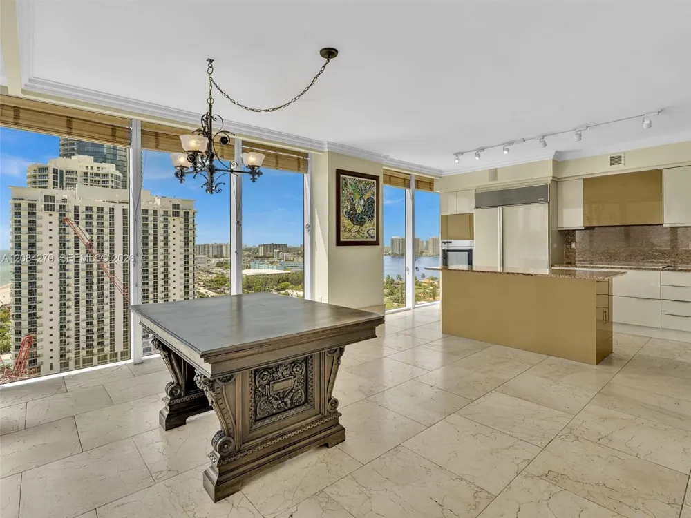 18911 Collins Ave #2101 Sunny Isles Beach, FL 33160