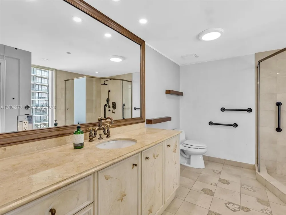 18911 Collins Ave #2101 Sunny Isles Beach, FL 33160