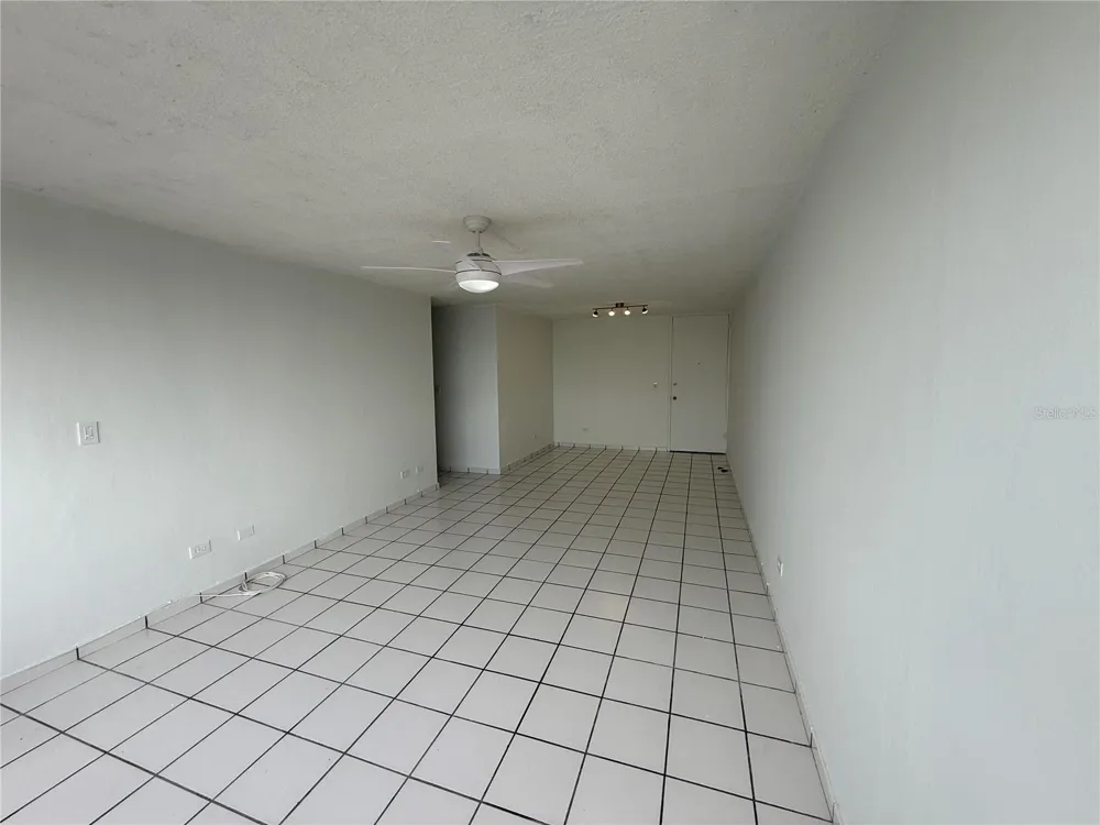 #4 AVE LAGUNA GARDEN Carolina, PR 00979