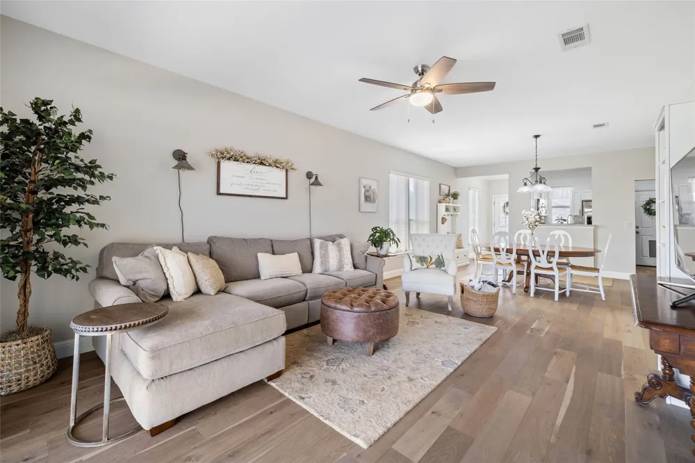 210 Crockett Lane Georgetown, TX 78633