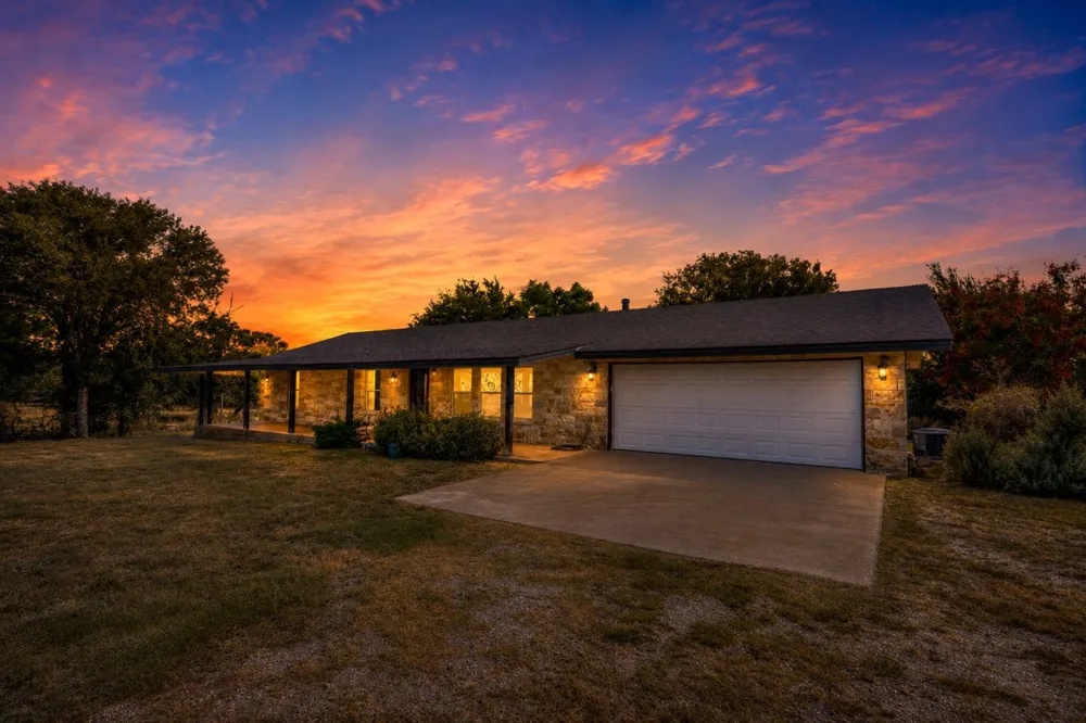 212 Deer Drive Sunrise Beach, TX 78643