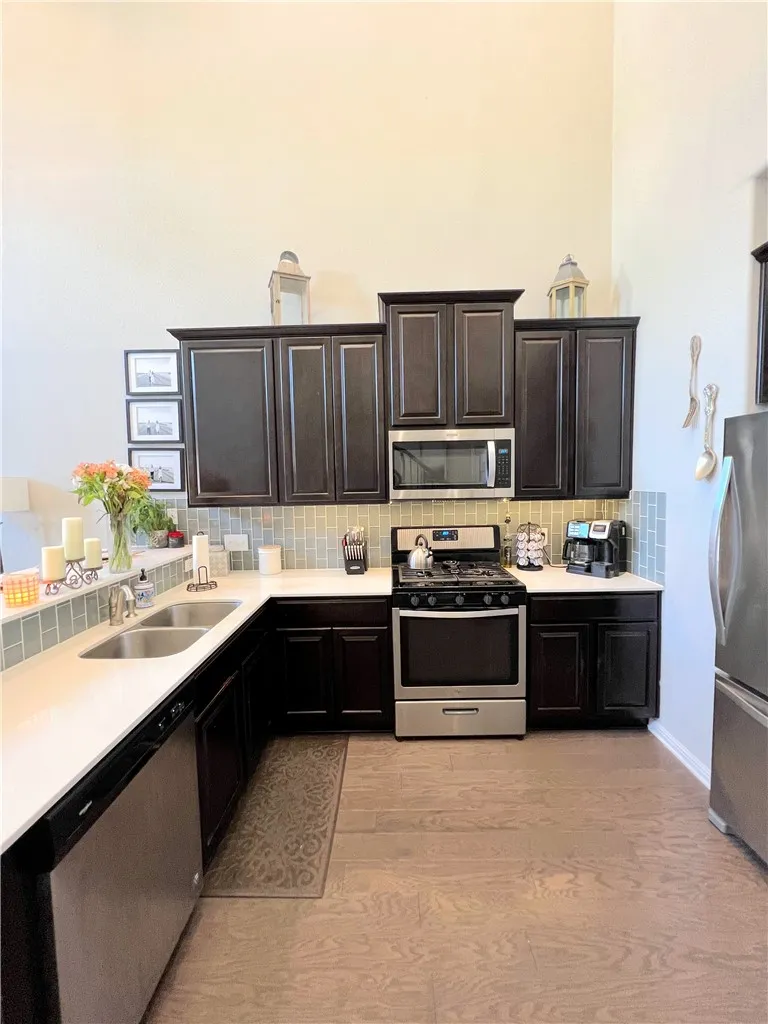 2214 S Lakeline Boulevard #118 Cedar Park, TX 78613