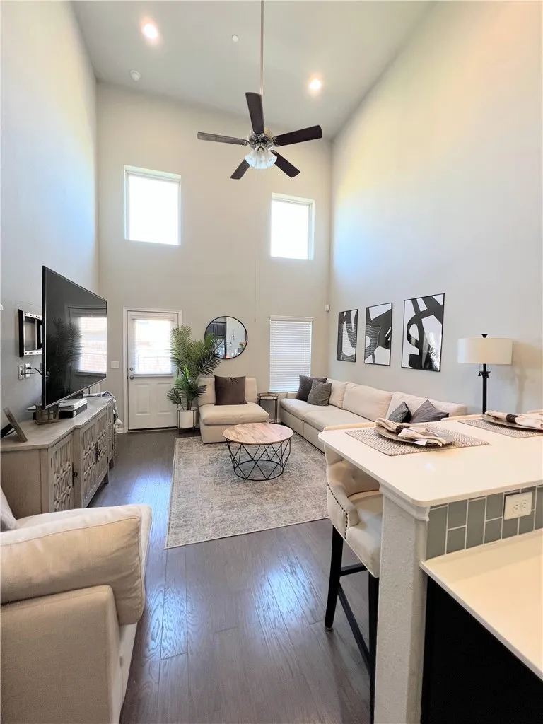 2214 S Lakeline Boulevard #118 Cedar Park, TX 78613