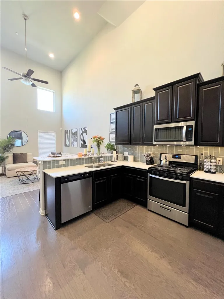 2214 S Lakeline Boulevard #118 Cedar Park, TX 78613