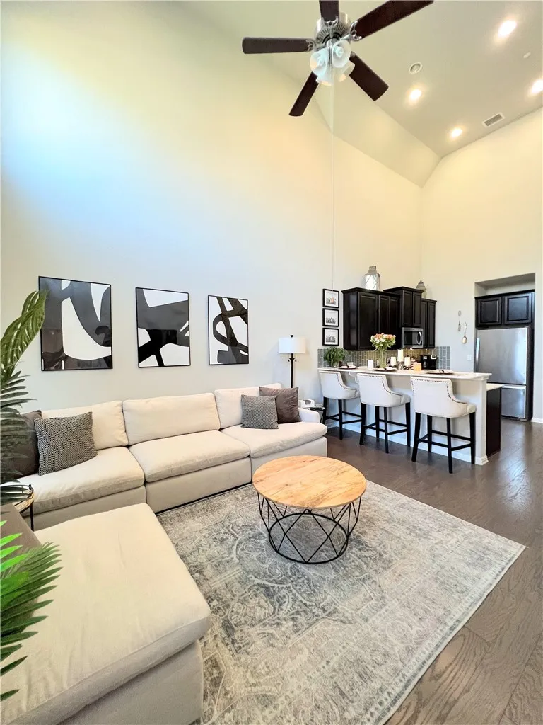 2214 S Lakeline Boulevard #118 Cedar Park, TX 78613