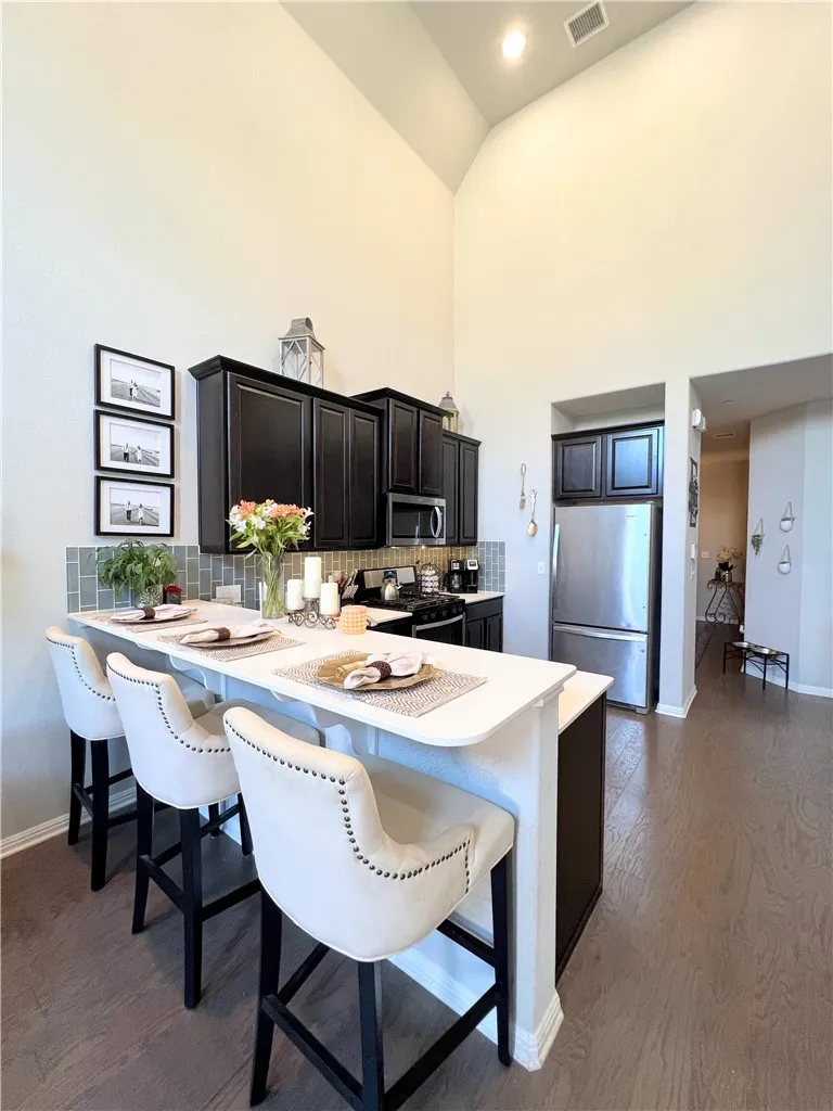 2214 S Lakeline Boulevard #118 Cedar Park, TX 78613
