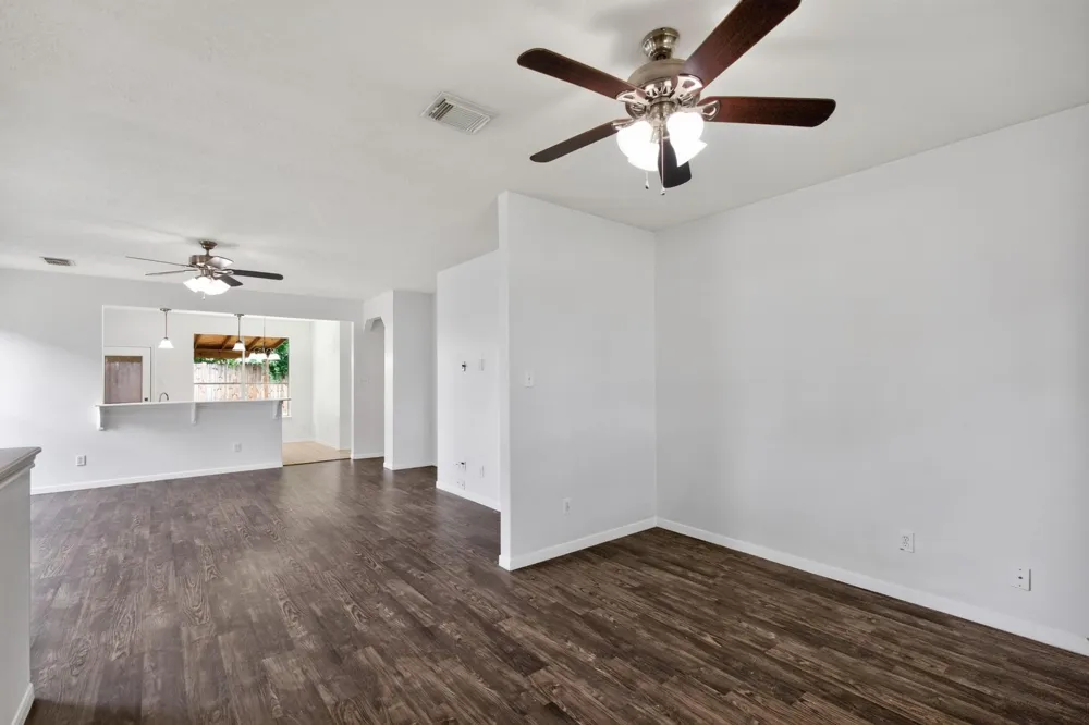 22014 Holly Branch Drive Tomball, TX 77375