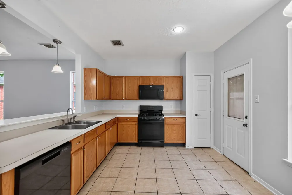 22014 Holly Branch Drive Tomball, TX 77375