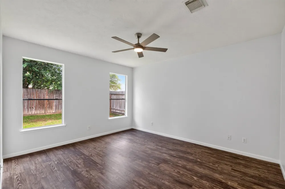 22014 Holly Branch Drive Tomball, TX 77375