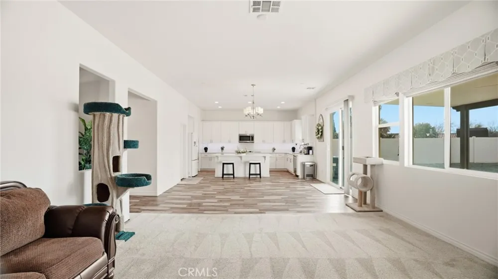 4727 W Vahan Court Lancaster, CA 93536